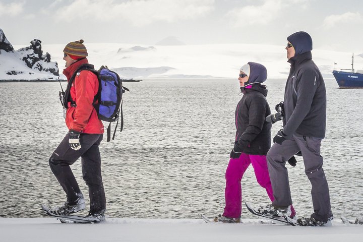 Schneeschuhwandern in der Antarktis