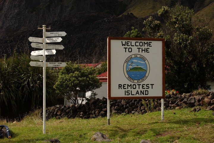 Willkommensschild auf Tristan da Cunha