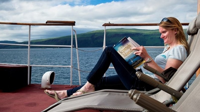 Entspannung während einer Schottland Kreuzfahrt