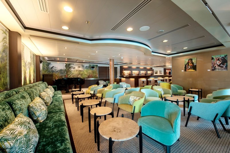 Piano Bar auf der Paul Gauguin