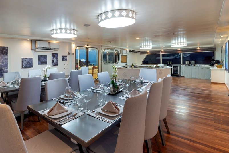 Speisesaal auf der Horizon auf Galapagos
