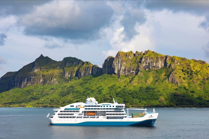 Fracht-Passagierschiff Aranoa