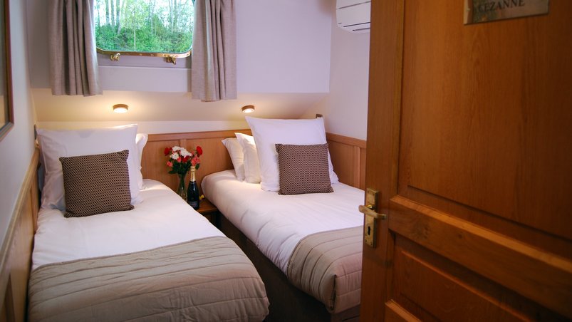 Doppelkabine an Bord der Hotelbarge L?impressionniste