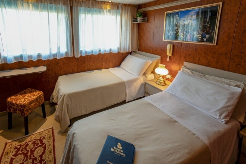 Stateroom an Bord der La Bella Vita mit zwei Einzelbetten