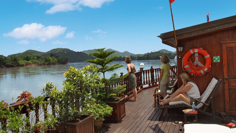Sonnendeck auf der Mekong Sun