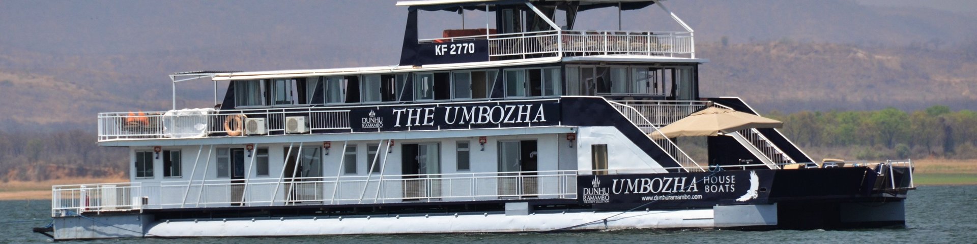 Umbhozha Hausboot auf dem Lake Kariba