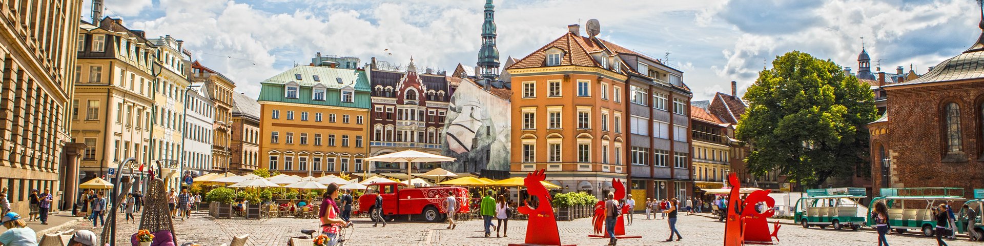 Riga Strassencafés und Restaurants im lebhaften Riga