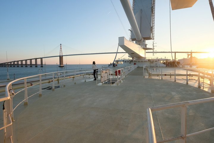 Sonnendeck an Bord des Frachtsegler Neoliner Origin