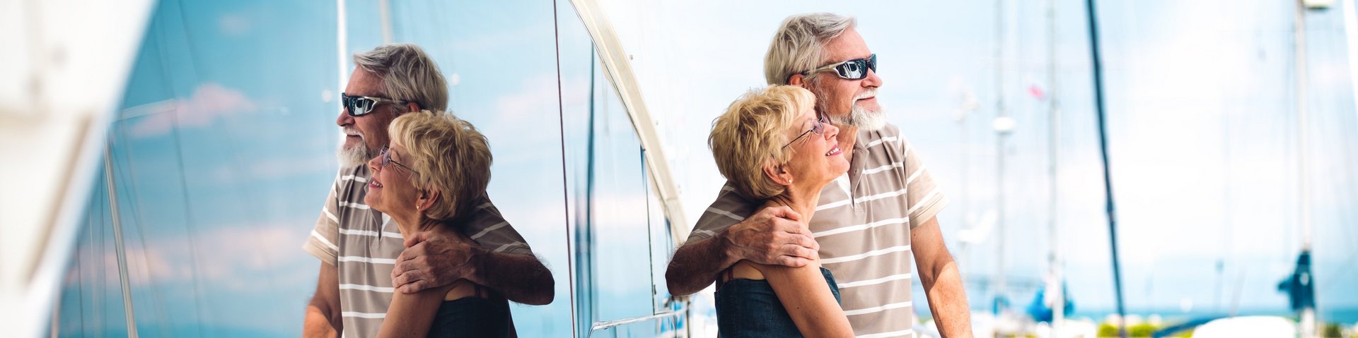 Ehepaar auf einem Kreuzfahrtschiff