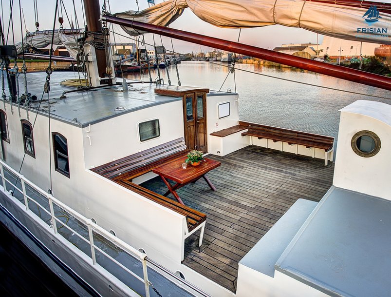 Deck an Bord des Segelschiffes Elizabeth