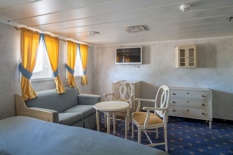 Sitzbereich Junior Lounge auf der MS Serenissima