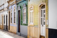 Haus mit Keramikfliesen in Olhao