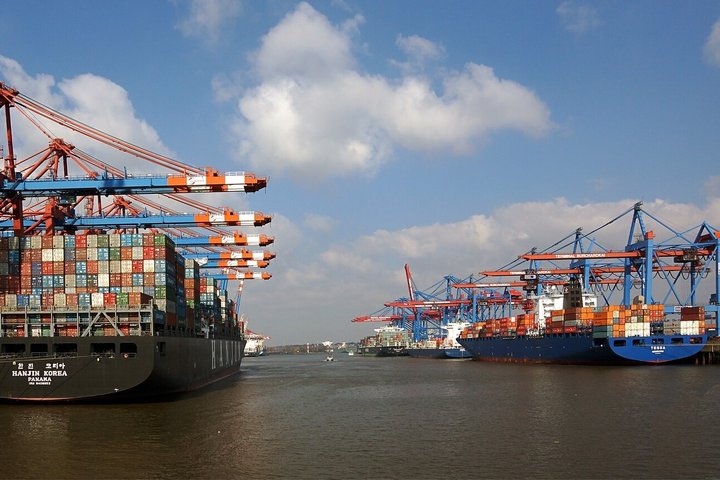 Containerterminal in Hamburg