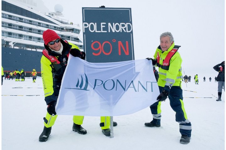 Den Nordpol mit einem Eisbrecher erreicht