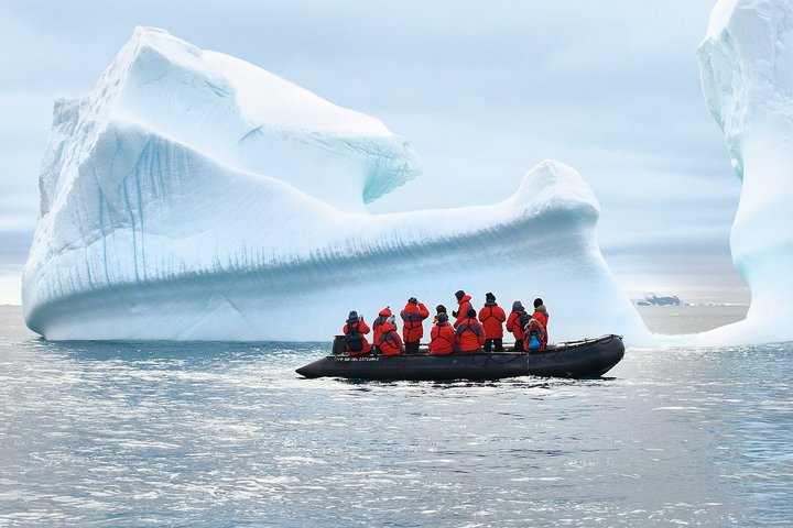Zodiacfahrt in der Antarktis