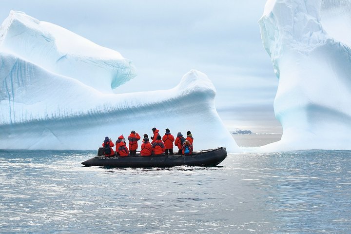 Zodiacfahrt in der Antarktis