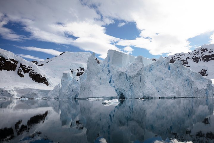 Eisberg in Paradise Bay