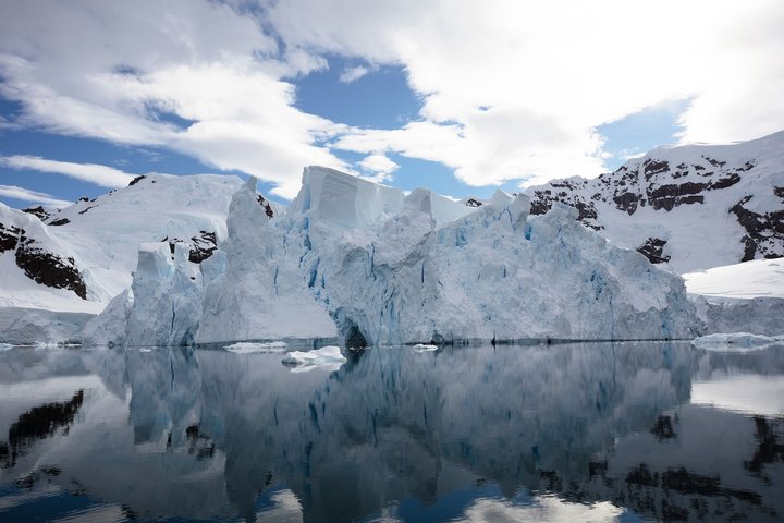 Eisberg in Paradise Bay
