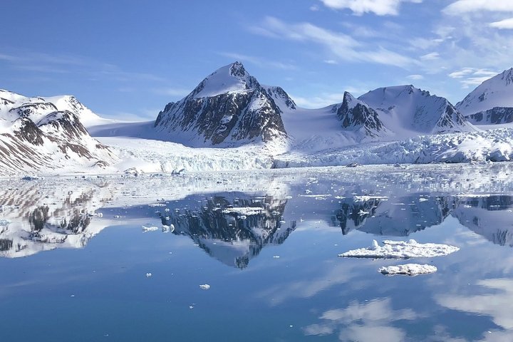Spektakuläre Landschaft auf Spitzbergen