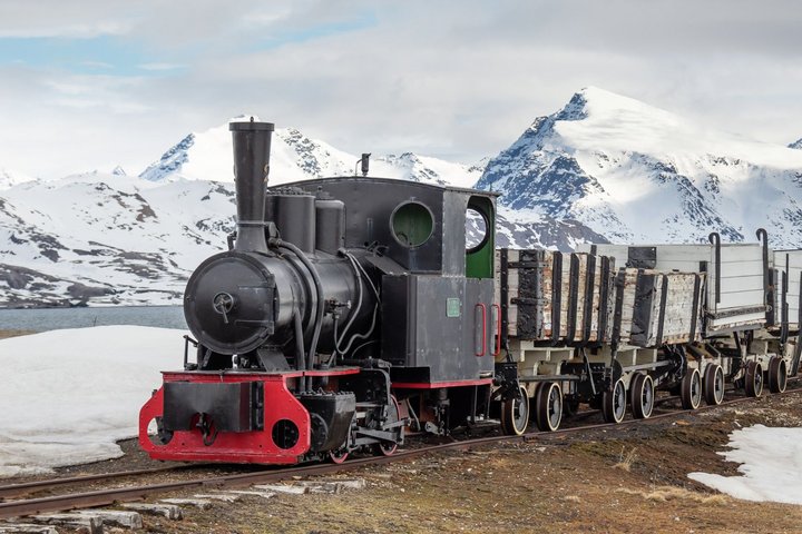 Alte Kohlenbahn in Ny Alesund