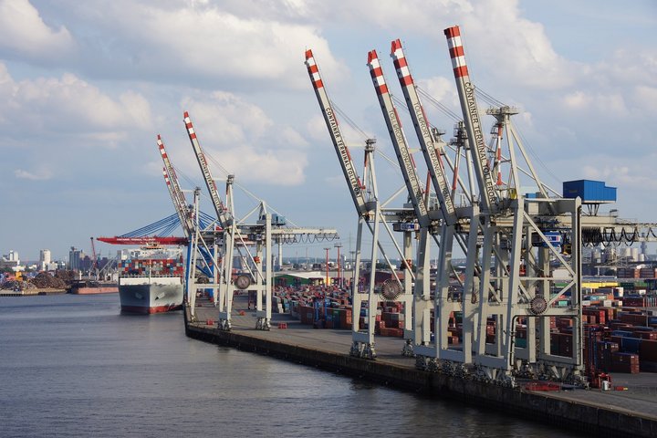 Containerterminal Tollerort in Hamburg Containerterminal Tollerort in Hamburg