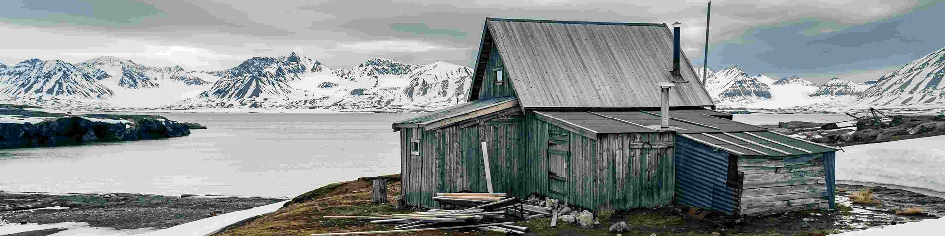 Verlassene Hütte in Spitzbergen