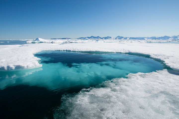 Von Spitzbergen bis Island mit Schiff & Flug