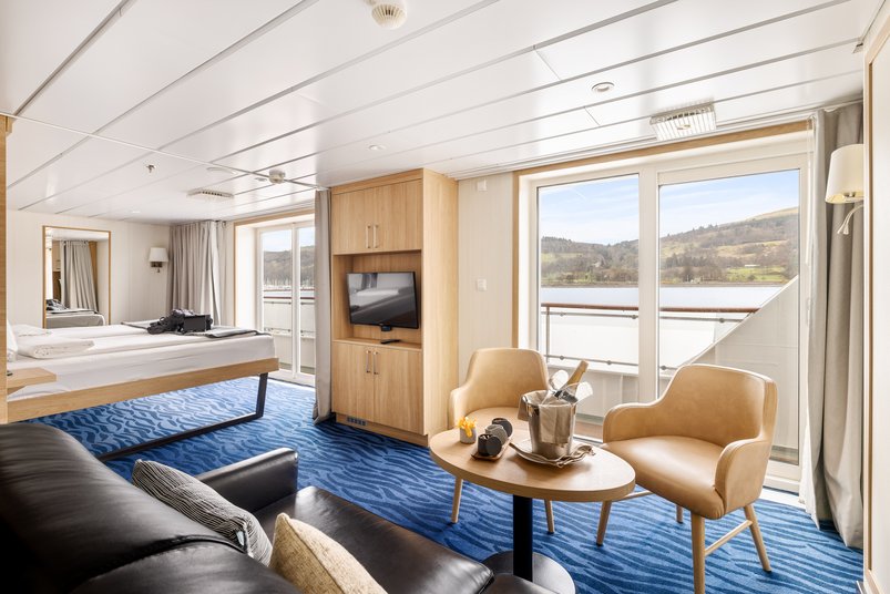 Wohnbereich der Grand Suite auf dem Expeditionskreuzfahrtschiff Spitsbergen