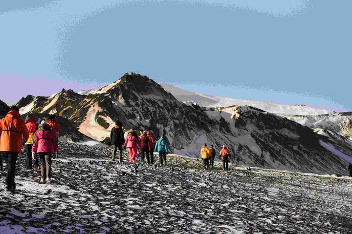 Wandern auf Deception Island in der Antarktis