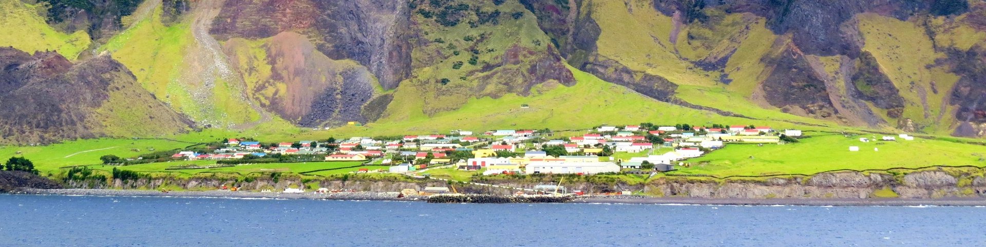 Blick auf Edinburgh of the Seven Seas auf Tristan da Cunha