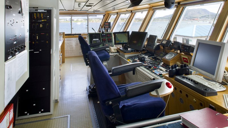 Kommandobrücke der Ocean Nova