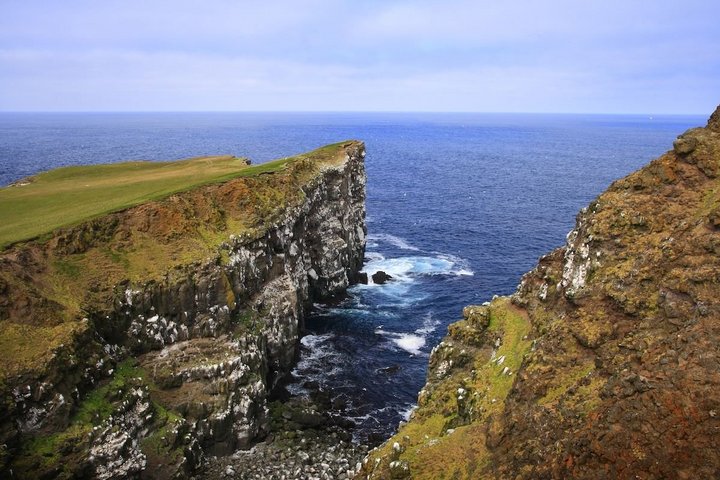 Klippenküste auf Island Klippenküste auf Island