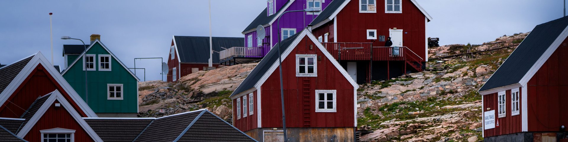 Farbige Häuser von Ittoqqortoormiit | Foto: Sophie Dingwall Farbige Häuser von Ittoqqortoormiit | Foto: Sophie Dingwall