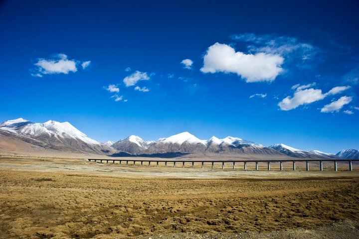 Tibet - Mit der Bahn aufs Dach der Welt