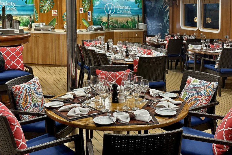 Speisesaal auf dem Kreuzfahrtschiff Panorama II