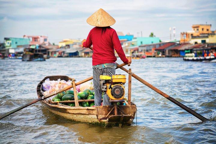 Frau auf dem Mekong 