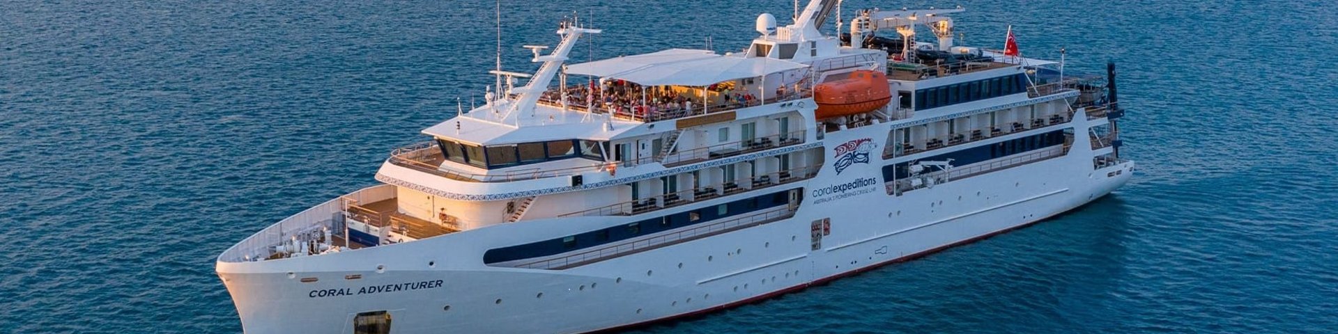 Coral Adventurer Schiffsbild