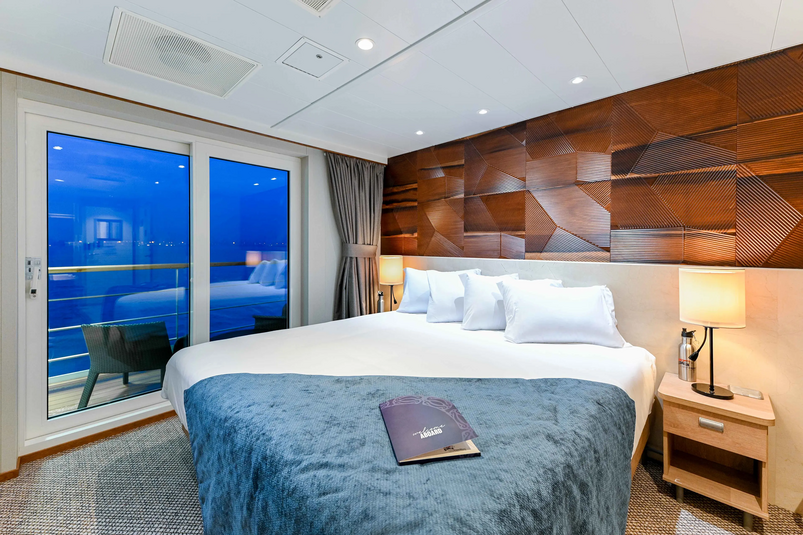 Coral Adventurer Bridge Deck Stateroom Sitzgelegenheit