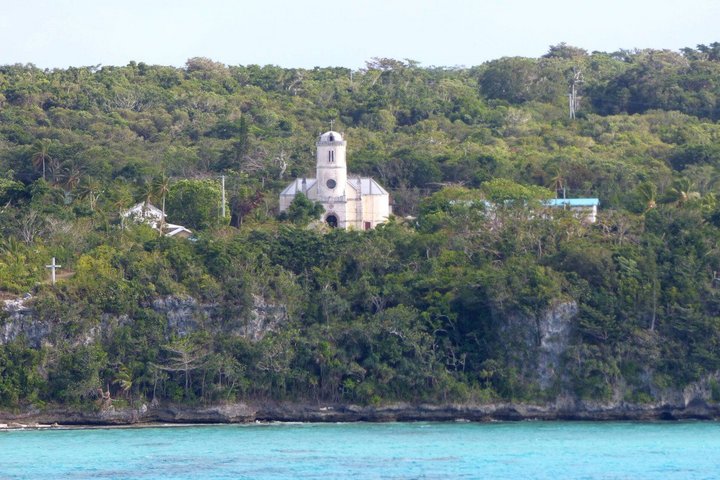 Kirche auf Insel im Südpazifik