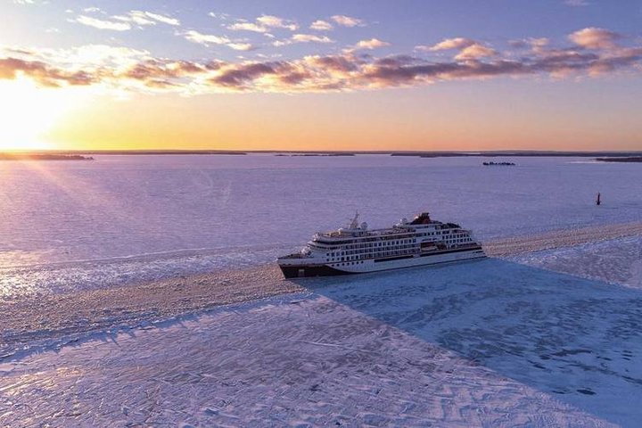 Expeditionsschiff HANSEATIC nature
