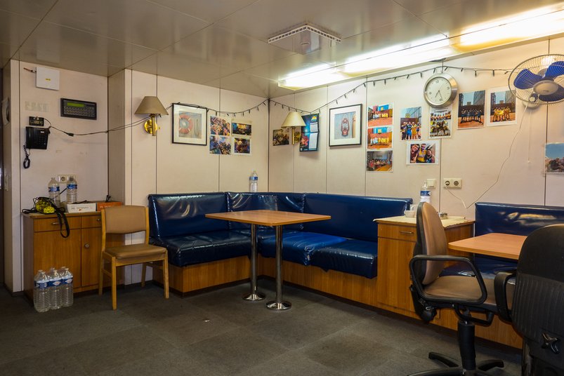 Aufenthaltsraum auf dem Frachtschiff Helle Ritscher