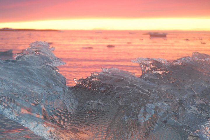 Eis und Sonnenuntergang in Spitzbergen