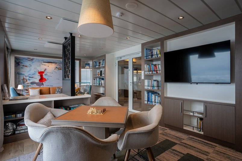 Bibliothek auf dem Schiff Ocean Albatros