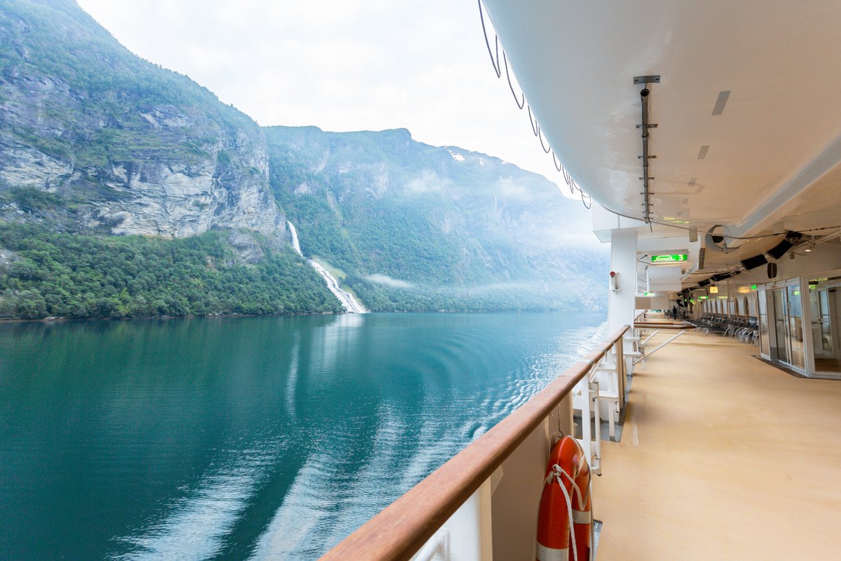 Fjord Blick auf einem Kreuzfahrtschiff