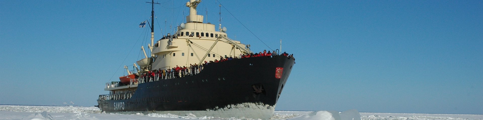 Eisbrecher Sampo im Packeis bei Kemi