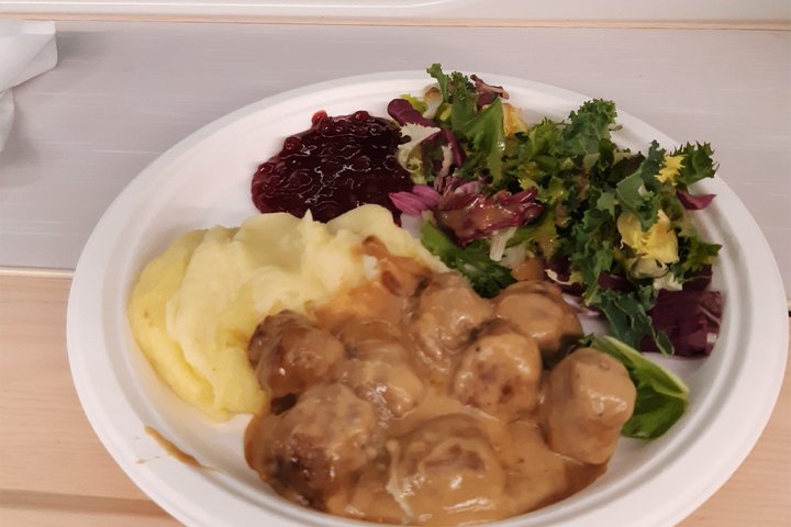 Essen im finnischen Zug
