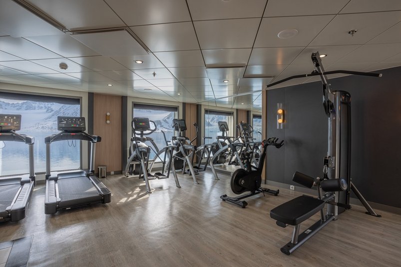 Fitnessraum an Bord der Ocean Albatros
