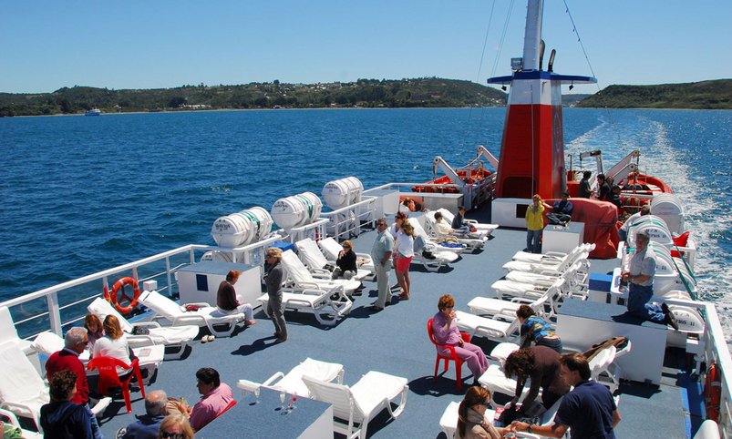 Skorpios II Sonnendeck