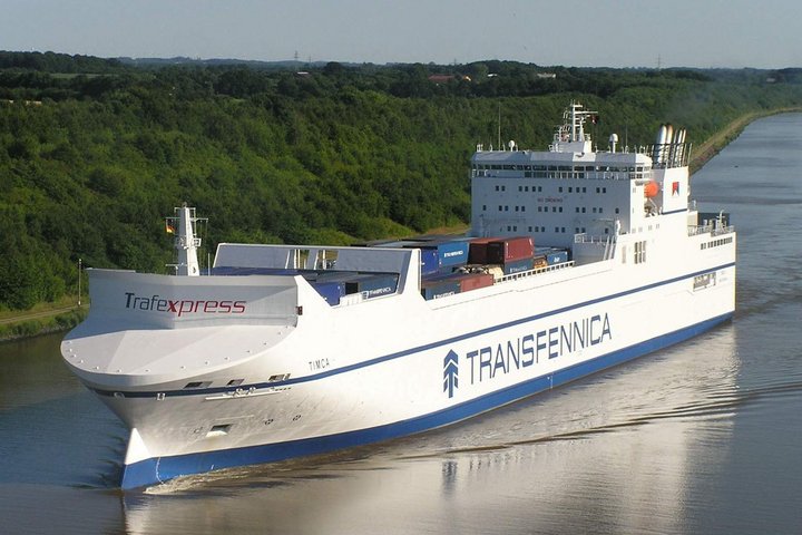 Frachtschiff für die Reise von Antwerpen nach Finnland