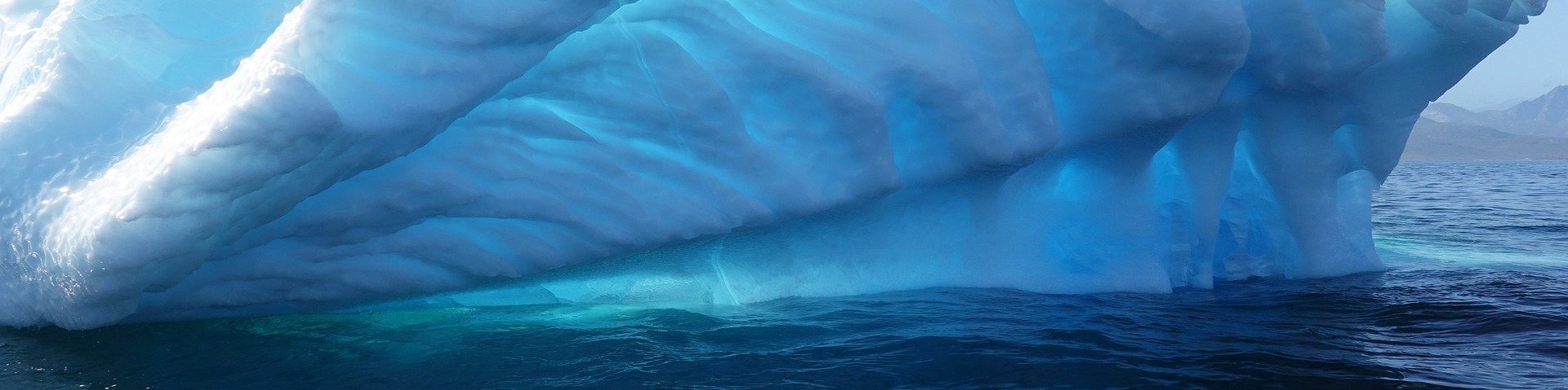 Treibender Eisberg